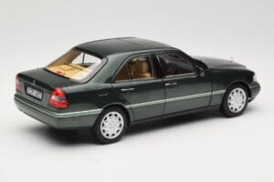 Mercedes C-Class W202 Malachite Green Norev 1:18 183372 Druckguss — Bild 5 von 8