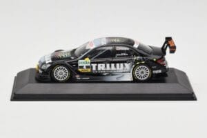 Mercedes C-Class W204 #4 Team AMG Mercedes R. Schumacher DTM 2009 Minichamps 1:43 400093904 Druckguss