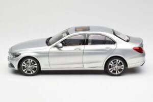 Mercedes C-Class W205 Iridium Silber Metallic Norev 1:18 B66960253 Druckguss — Bild 4 von 8