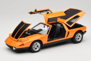 Mercedes C111 II White Autumn Metallic Norev 1:18 183050 Druckguss — Bild 2 von 10