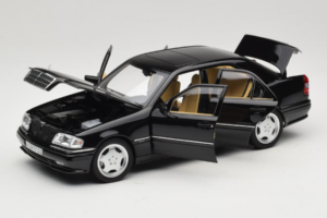Mercedes C36 AMG W202 Obsidian Black Metallic Norev 1:18 183381 Druckguss — Bild 2 von 8
