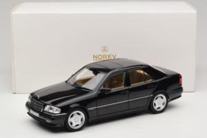 Mercedes C36 AMG W202 Obsidian Black Metallic Norev 1:18 183381 Druckguss — Bild 8 von 8