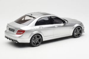 Mercedes C63 AMG W204 Silber GT Spirit 1:18 GT462 Resin — Bild 2 von 6
