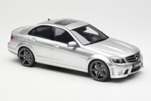 Mercedes C63 AMG W204 Silber GT Spirit 1:18 GT462 Resin — Bild 4 von 6