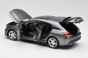Mercedes CLA C117 Mountain Grau Norev 1:18 B66960351 Druckguss — Bild 5 von 8