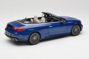 Mercedes CLE Cabriolet A236 Blau Norev 1:18 B66960653 Druckguss — Bild 4 von 9