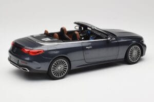 Mercedes CLE Cabriolet A236 Dunkelgrau Norev 1:18 B66960654 Druckguss — Bild 4 von 9