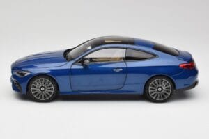 Mercedes CLE Coupe C236 Blau Norev 1:18 B66960597 Druckguss — Bild 4 von 8