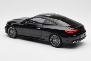 Mercedes CLE C236 Coupe Obsidian Schwarz Metallic Norev 1:18 183937 Druckguss — Bild 7 von 8