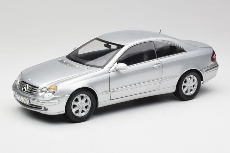Mercedes CLK 500 C209 Silber Kyosho 1:18 B66962144 Druckguss