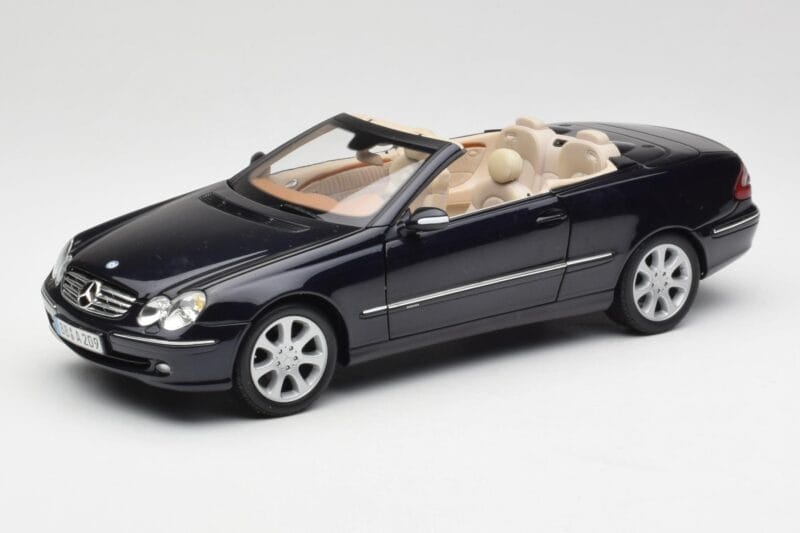 Mercedes CLK 500 W209 Cabriolet Dunkelblau Metallic Kyosho 1:18 B66962174 Druckguss