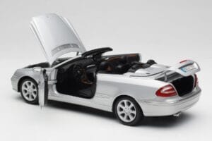 Mercedes CLK 500 Cabriolet Elegance A209 Silber Kyosho 1:18 B66962172 Druckguss — Bild 5 von 8