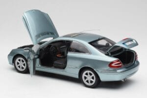Mercedes CLK 500 W209 Hellblau Metallic Kyosho 1:18 B66962192 Druckguss — Bild 5 von 8