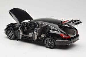 Mercedes CLS Shooting Brake X218 Obsidian Black Norev 1:18 B66960115 Druckguss — Bild 5 von 8