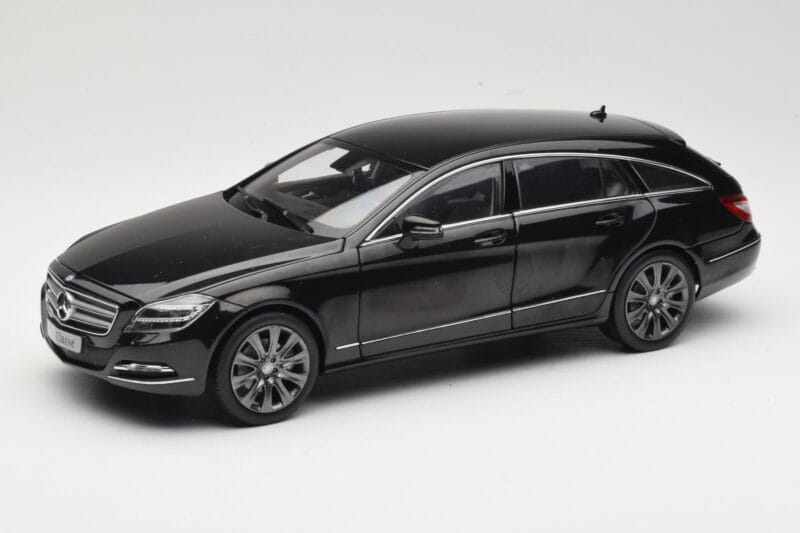 Mercedes CLS Shooting Brake X218 Obsidian Black Norev 1:18 B66960115 Druckguss