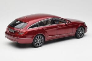Mercedes CLS Shooting Brake X218 Thulite Rot Norev 1:18 B66960116 Druckguss — Bild 3 von 8