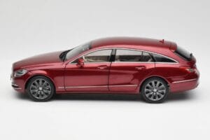 Mercedes CLS Shooting Brake X218 Thulite Rot Norev 1:18 B66960116 Druckguss — Bild 4 von 8