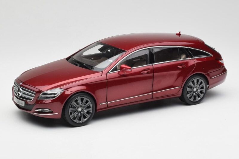 Mercedes CLS Shooting Brake X218 Thulite Rot Norev 1:18 B66960116 Druckguss