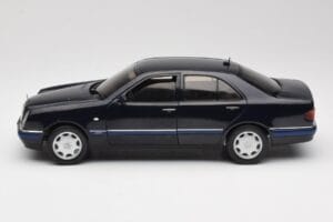 Mercedes E-Class W210 E320 Schwarz Sun Star 1:18 1151 Druckguss — Bild 4 von 8