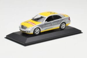 Mercedes E-Class W211 #4 Team ADAC Paris-Beijing 2006 Replacement Box Minichamps 1:43 B66962260-R Druckguss — Bild 2 von 4