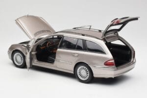 Mercedes E320 CDI W210 T-Modell Cubanite Silber Kyosho 1:18 B66962188 Druckguss — Bild 5 von 8