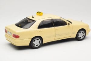 Mercedes E320 W210 Taxi Sun Star 1:18 1160 Druckguss — Bild 3 von 8