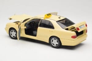 Mercedes E320 W210 Taxi Sun Star 1:18 1160 Druckguss — Bild 5 von 8