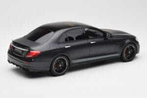Mercedes AMG E63 S W213 Edition 1 Night Schwarz GT Spirit 1:18 B66963111 Resin — Bild 2 von 6