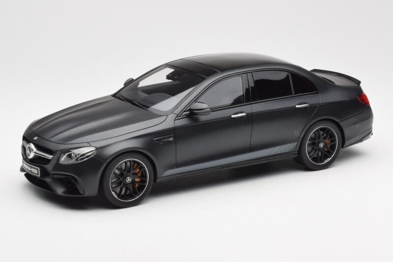 Mercedes AMG E63 S W213 Edition 1 Night Schwarz GT Spirit 1:18 B66963111 Resin