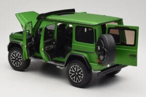 Mercedes G 63 AMG 4x4 Squared Green Hell Magno Almost Real 1:18 820821 Druckguss — Bild 5 von 8