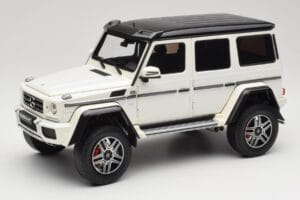 Mercedes G 63 AMG 4x4 Squared Polar White Almost Real 1:18 820203 Druckguss