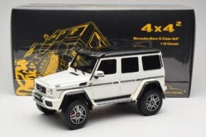 Mercedes G 63 AMG 4x4 Squared Polar White Almost Real 1:18 820203 Druckguss — Bild 8 von 8