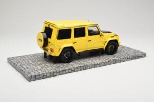 Mercedes Brabus 850 6.0 Widestar G63 W463 Electric Beam Yellow Minichamps 1:18 107032402 Druckguss — Bild 2 von 6