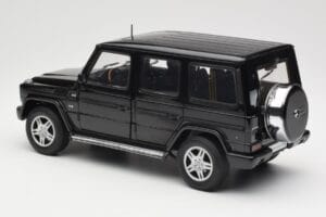 Mercedes G-Class G 500 W463 Smaragd Black Metallic AUTOart 1:18 76101 Druckguss — Bild 7 von 8
