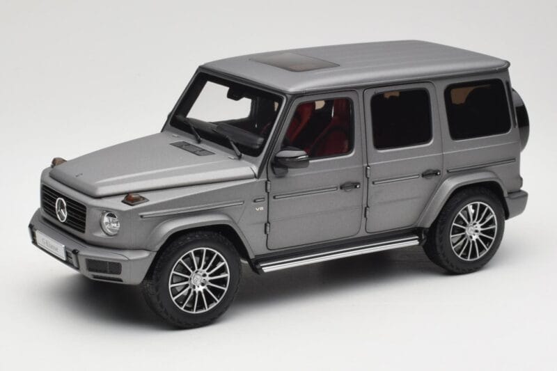 Mercedes G-Class G500 W463A Designo Platinum Magno Minichamps 1:18 B66960811 Druckguss