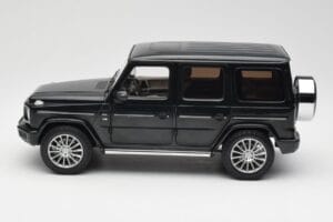 Mercedes G-Class G500 W463A Emerald Green Minichamps 1:18 B66960810 Druckguss — Bild 4 von 8