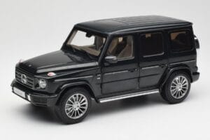 Mercedes G-Class G500 W463A Emerald Green Minichamps 1:18 B66960810 Druckguss