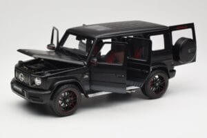 Mercedes G-Class G63 AMG W463A Matt Black Minichamps 1:18 110037064 Druckguss — Bild 2 von 8