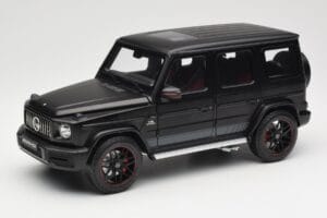 Mercedes G-Class G63 AMG W463A Matt Black Minichamps 1:18 110037064 Druckguss