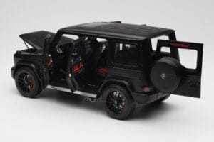 Mercedes G-Class G63 AMG W463A Matt Black Minichamps 1:18 110037064 Druckguss — Bild 5 von 8