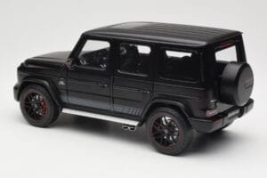 Mercedes G-Class G63 AMG W463A Matt Black Minichamps 1:18 110037064 Druckguss — Bild 7 von 8