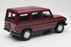 Mercedes G-Class W460 LWB Dunkelrot Minichamps 1:18 155038102 Druckguss — Bild 2 von 6