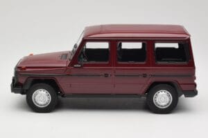Mercedes G-Class W460 LWB Dunkelrot Minichamps 1:18 155038102 Druckguss — Bild 3 von 6
