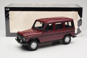 Mercedes G-Class W460 LWB Dunkelrot Minichamps 1:18 155038102 Druckguss — Bild 6 von 6