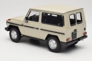Mercedes G-Class W460 SWB Grey Metallic Minichamps 1:18 155038004 Druckguss — Bild 5 von 6