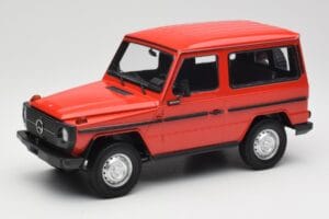 Mercedes G-Class W460 SWB Rot Minichamps 1:18 155038002 Druckguss