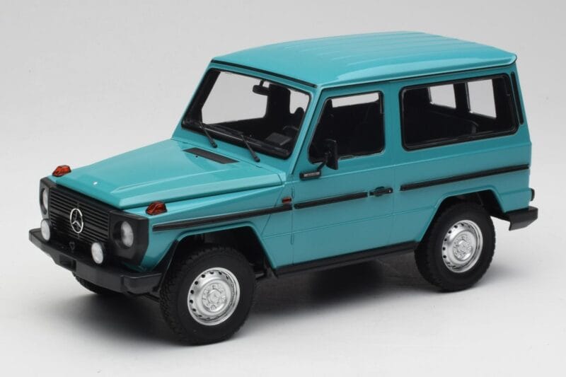 Mercedes G-Class W460 SWB Türkis Minichamps 1:18 155038001 Druckguss