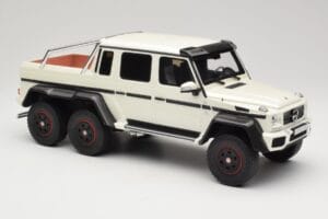 Mercedes AMG G63 6x6 W463 Weiß GT Spirit 1:18 GT100 Resin — Bild 4 von 6