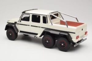 Mercedes AMG G63 6x6 W463 Weiß GT Spirit 1:18 GT100 Resin — Bild 5 von 6