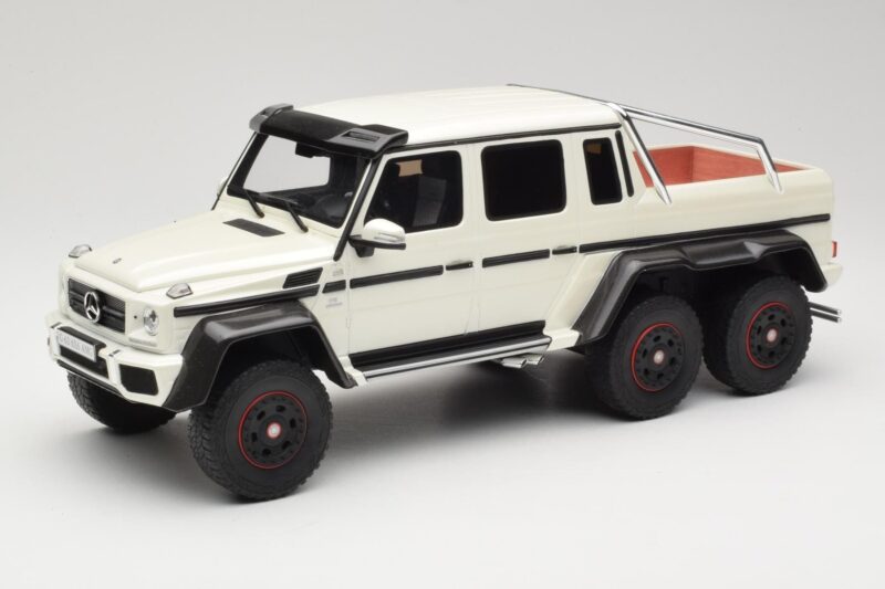 Mercedes AMG G63 6x6 W463 Weiß GT Spirit 1:18 GT100 Resin